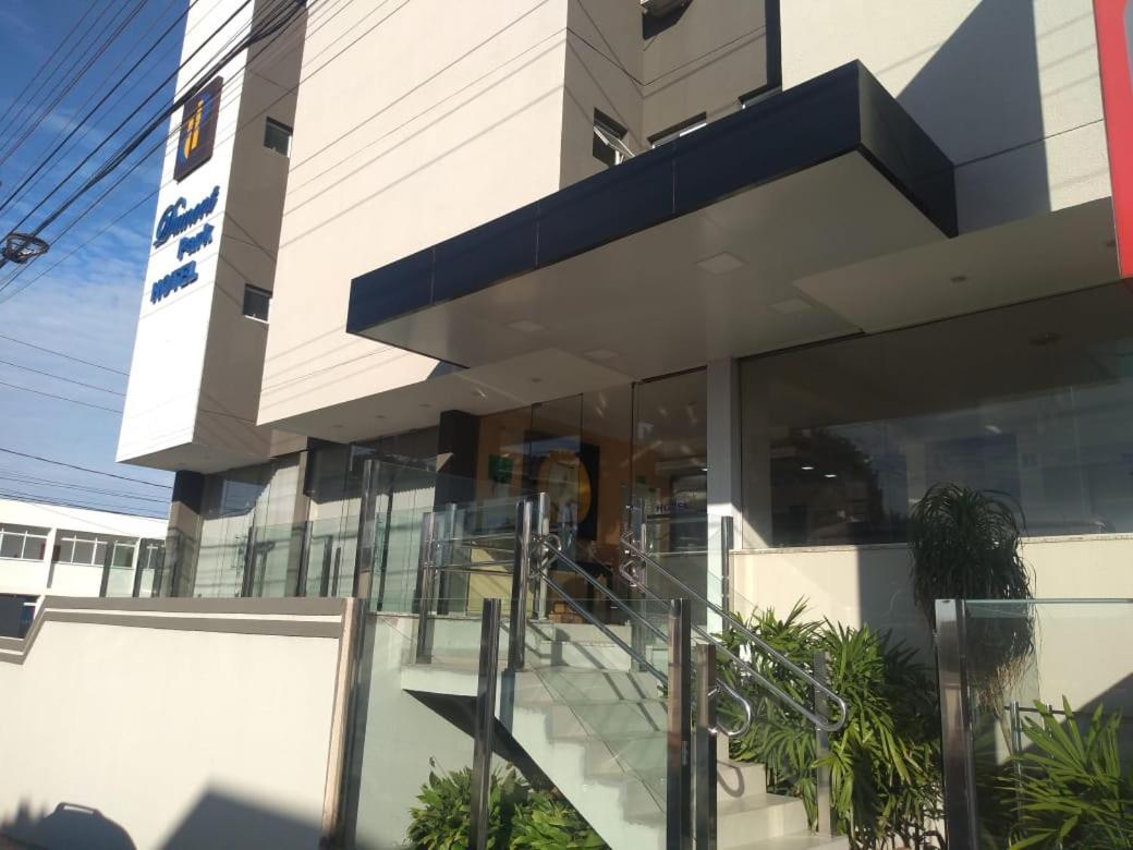 Dumont Park Hotel เซาโจเซ โด รีโอเปรโต ภายนอก รูปภาพ